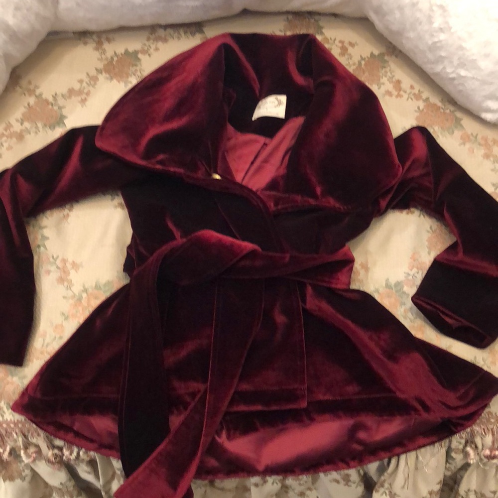 Joyfolie red velvet coat size 8